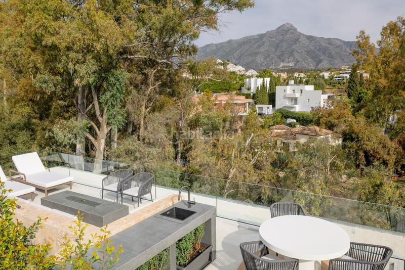 Foto e43328d0-c605-4df1-8d7c-3aad1f385bb7. Casa magnífica villa de 6 dormitorios situada en el corazón del valle del golf de nueva andalucía, la cerquilla, en Marbella