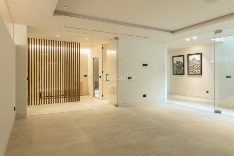 Foto f2fcaf70-3420-492d-bb4c-7a9c96787207. Casa magnífica villa de 6 dormitorios situada en el corazón del valle del golf de nueva andalucía, la cerquilla, en Marbella
