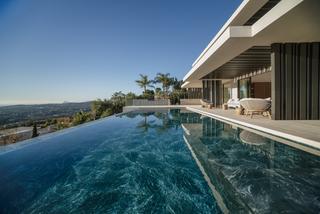 Casa en Puerto de Sotogrande-La Marina. Lujosa villa de estilo moderno en la exclusiva urbanización la r
