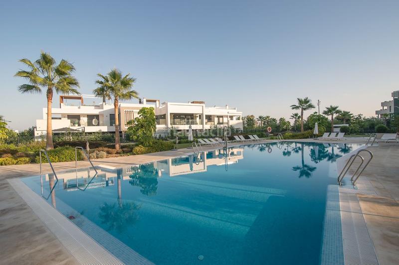 Foto 1f32a396-5525-46f2-bfdc-10ca086cc732. Miete dachwohnung mit parking pool in Cancelada Estepona