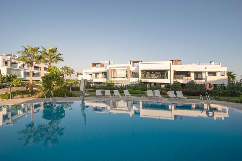 Foto 68137231-6c95-4e59-af0b-639b99a5a383. Miete dachwohnung mit parking pool in Cancelada Estepona