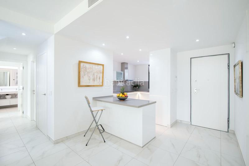 Foto 979b7a8e-b3bf-4f71-9498-276f696ff7b8. Rent penthouse with parking pool in Cancelada Estepona