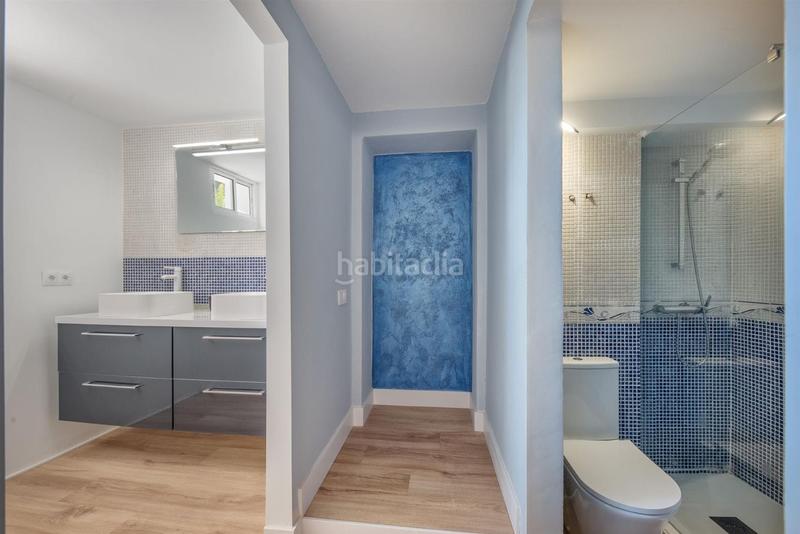 Foto a8561061-1f5d-4a0f-b536-e9a9e1728ecd. Casa fantástica villa de estilo clásico en la prestigiosa urbanización de Hacienda Las Chapas, este en Marbella