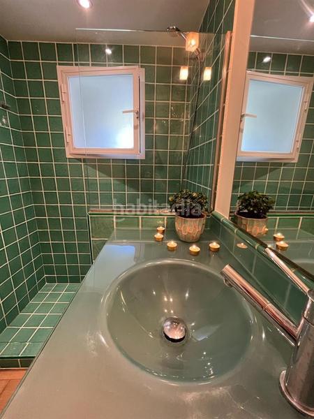Foto 094f03ae-6478-43cc-a00c-2a75f1a06a11. Ático fantástico ático dúplex con orientación sur en una bonita urbanización en la zona de nageles, en Marbella
