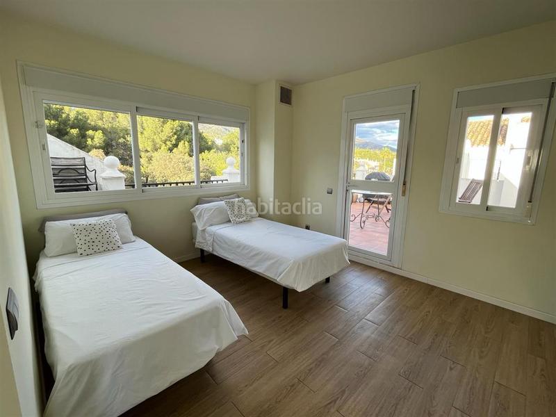 Foto 2480e21d-5ff1-46a2-9102-ce7955c32277. Ático fantástico ático dúplex con orientación sur en una bonita urbanización en la zona de nageles, en Marbella
