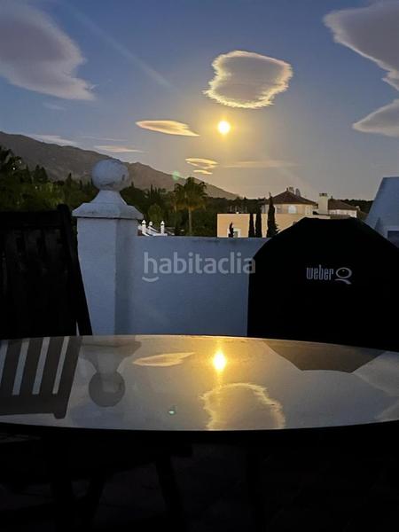Foto 49faf1c2-cb82-4caa-ba03-7b8fb4f963e0. Ático fantástico ático dúplex con orientación sur en una bonita urbanización en la zona de nageles, en Marbella