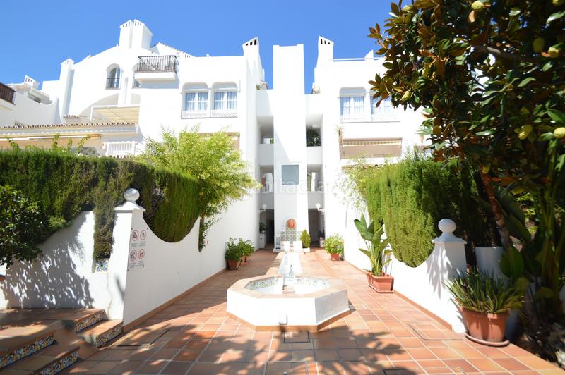 Foto cbaae5da-3acc-447d-b50c-2c67c48006c9. Ático fantástico ático dúplex con orientación sur en una bonita urbanización en la zona de nageles, en Marbella