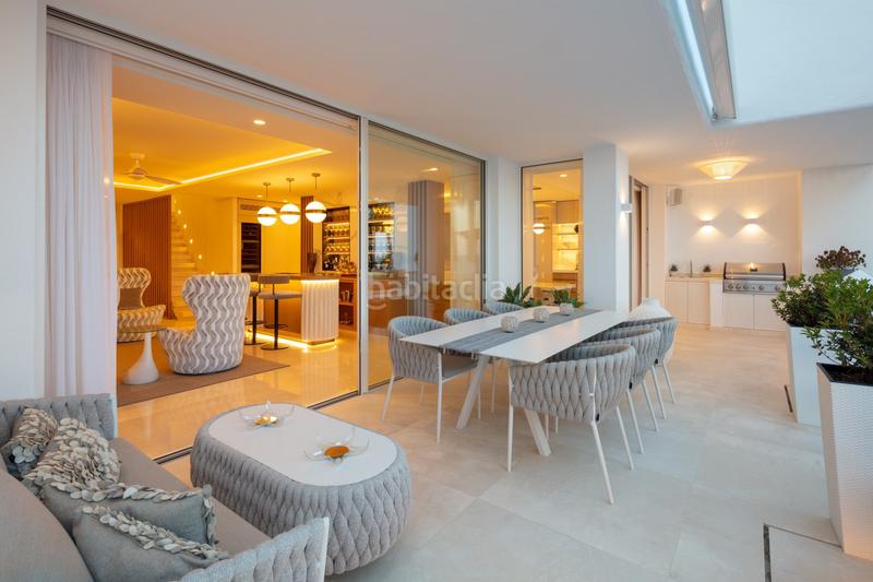 Foto 85d497d3-80ef-4f58-b409-4a580282fb7e. Apartamento espectacular y lujoso apartamento en primera línea de playa en la zona más exclusiva , Puente Romano en Marbella