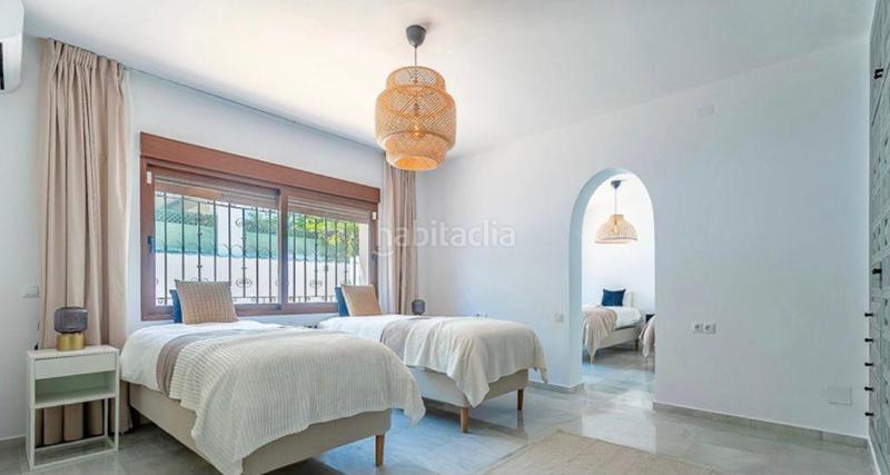 Foto 19be2f25-b5a0-4d0a-8e7f-269f2aa6b323. Lloguer casa amb aparcament piscina a Río Real Marbella