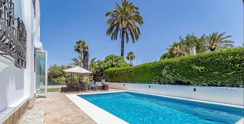 Foto 5f95c9f2-4d2d-4e6a-afdb-81f8b8bd9c25. Lloguer casa amb aparcament piscina a Río Real Marbella