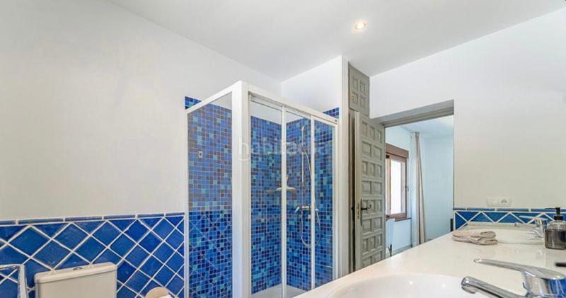 Foto 7edc2ac4-4b57-47c8-9241-95105756a227. Lloguer casa amb aparcament piscina a Río Real Marbella
