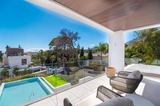 Casa a La Merced. Villa moderna de 4 dormitorios en el corazón de marbella