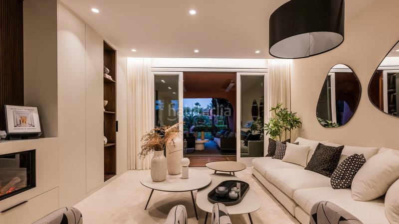 Foto 37c2d06d-b5f8-407d-ad34-100b54947a41. Planta baja lujoso apartamento en planta baja de 3 dormitorios en primera línea de playa, nueva milla de oro, en Estepona