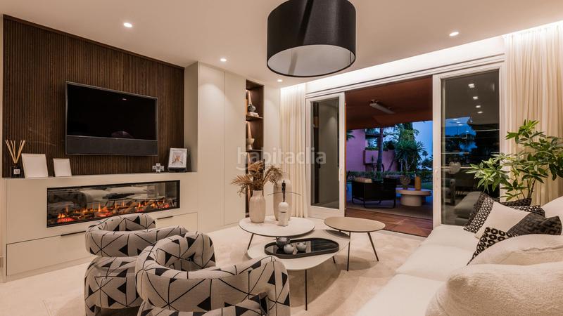 Foto 7030b1d9-5883-4013-9e3e-b03b03076faa. Planta baja lujoso apartamento en planta baja de 3 dormitorios en primera línea de playa, nueva milla de oro, en Estepona