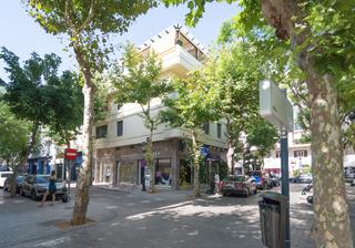 Aparcament cotxe a Casco Antiguo. Plaza de garaje para coche pequeño cerca de todos los servicios