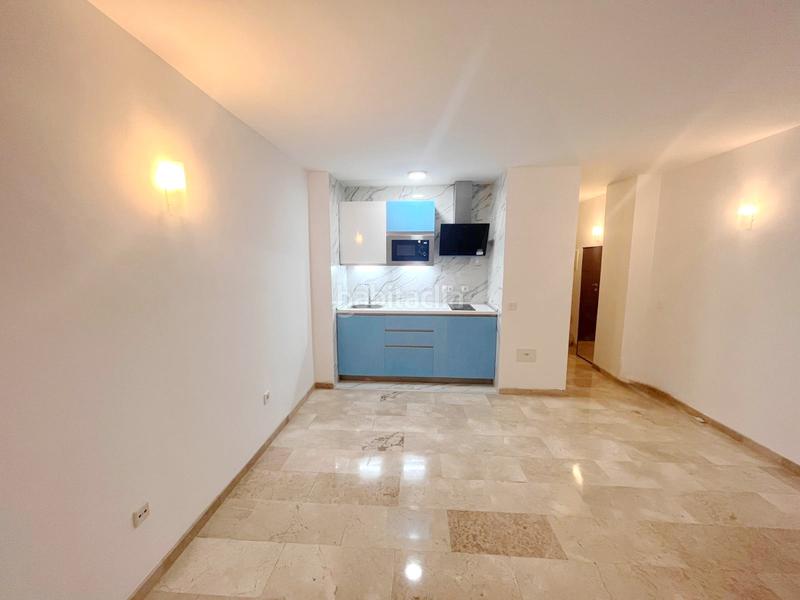 Foto 45a0607c-3d5e-4775-bce7-b6c4278e1c6b. Estudio estupendo estudio completamente reformado junto a la playa en pleno centro en Marbella