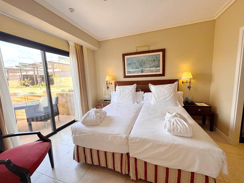 Foto f226457e-1213-4b19-842a-baebf7aac5b8. Ático fantástico ático dúplex en guadalpín banús, primera línea de playa, frontal al mar con impresionantes vistas en Marbella
