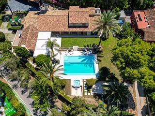 Casa a Río Real. Impresionante y lujosa villa en río real, marbella este