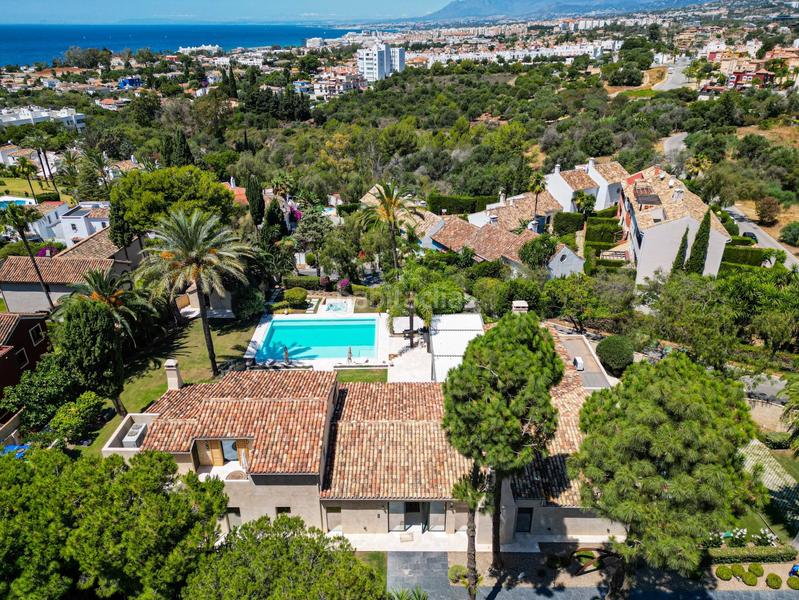 Foto e112fe70-1233-450b-b181-2989b93c29d9. Casa impresionante y lujosa villa en Río Real, este en Marbella