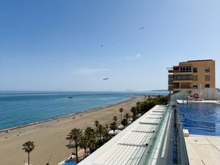 Apartament a Puerto de Estepona. Frente al mar, dentro del sueño lujo moderno en estepona