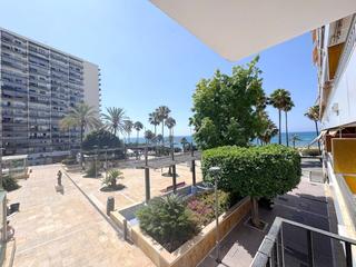 Apartamento en Casco Antiguo. Exclusivo apartamento junto a la playa totalmente reformado con