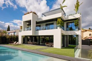 Maison à La Carolina - Guadalpín. Moderna y lujosa villa nueva a estrenar en casablanca, marbella