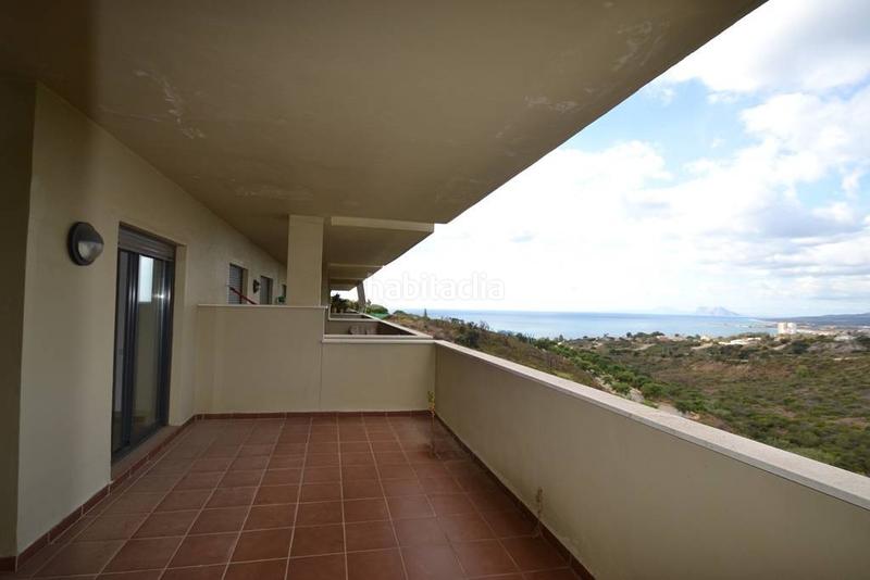 Foto fb87db5f-1fc3-42b9-a913-c0446a5a7601. Piccolo appartamento con parcheggio piscina in Chullera Manilva