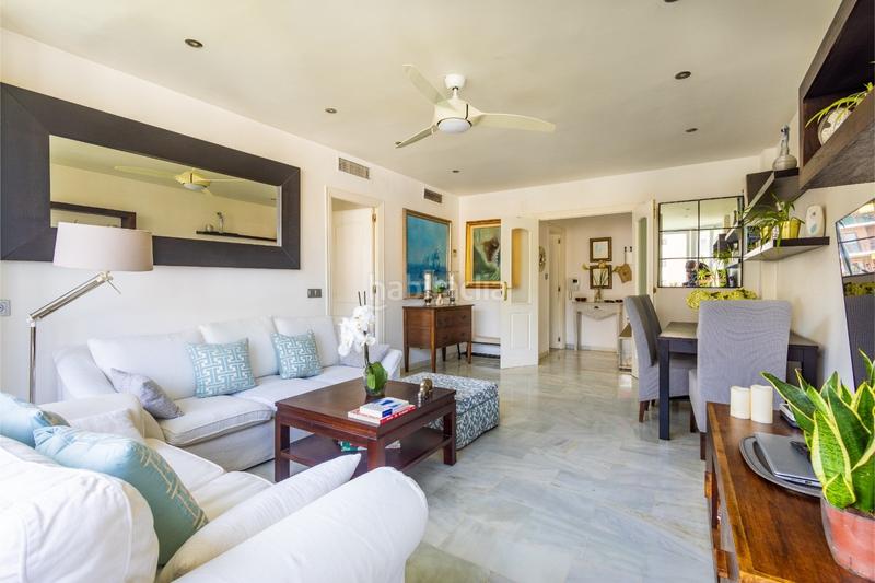 Foto 9e707e2b-426f-43c9-ab1d-794067ced5d5. Ático exclusivo ático dúplex en segunda línea de playa en la fontanilla, centro en Marbella