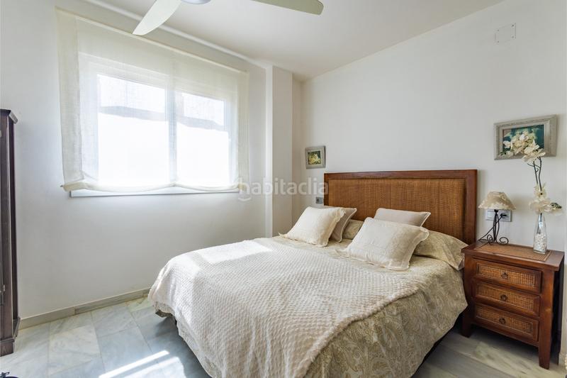 Foto b2dbf1fe-2c04-4eaf-bb48-d76c0eb4b78f. Ático exclusivo ático dúplex en segunda línea de playa en la fontanilla, centro en Marbella