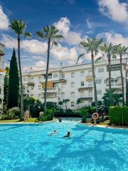 Lloguer Planta baixa a La Carolina - Guadalpín. Bajo con jardín privado y acceso directo a la piscina en la mill