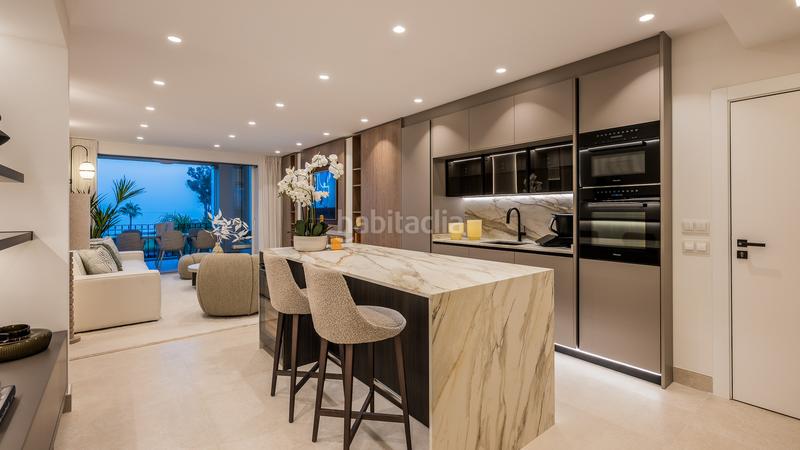 Foto a5502e8f-3368-4e0a-a315-c926d997b482. Apartamento lujoso apartamento en primera línea de playa con increíbles vistas en bahía dEl Velerín, en Estepona