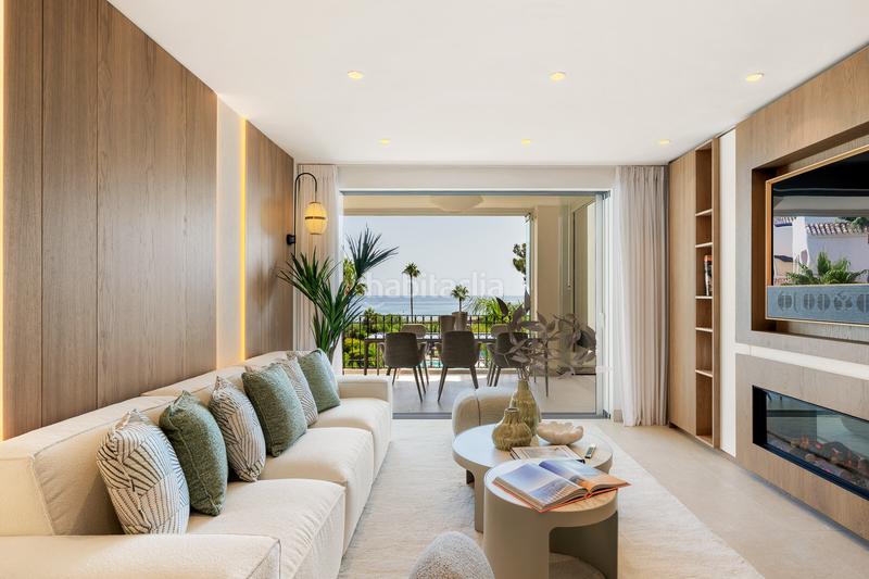 Foto a96022e9-f146-4adb-9b45-6489f0676ad4. Apartamento lujoso apartamento en primera línea de playa con increíbles vistas en bahía dEl Velerín, en Estepona