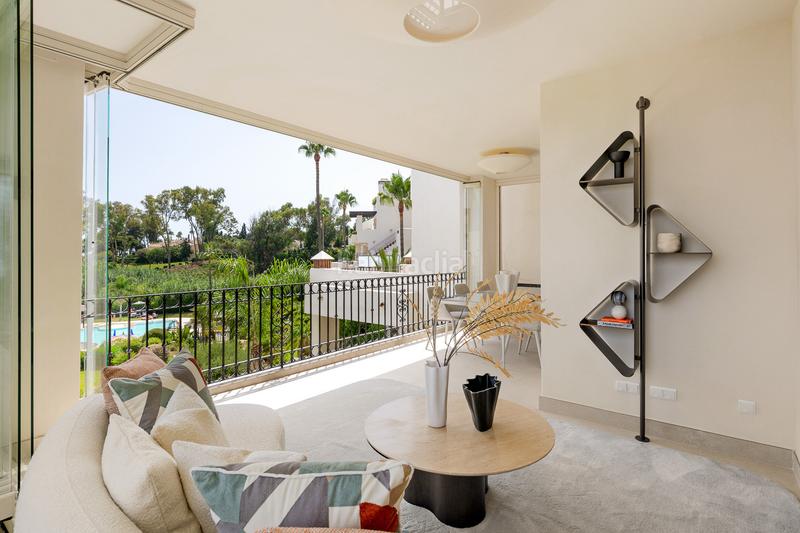 Foto b29254f4-29ec-4573-add7-2803a2806ff2. Apartamento lujoso apartamento en primera línea de playa con increíbles vistas en bahía dEl Velerín, en Estepona