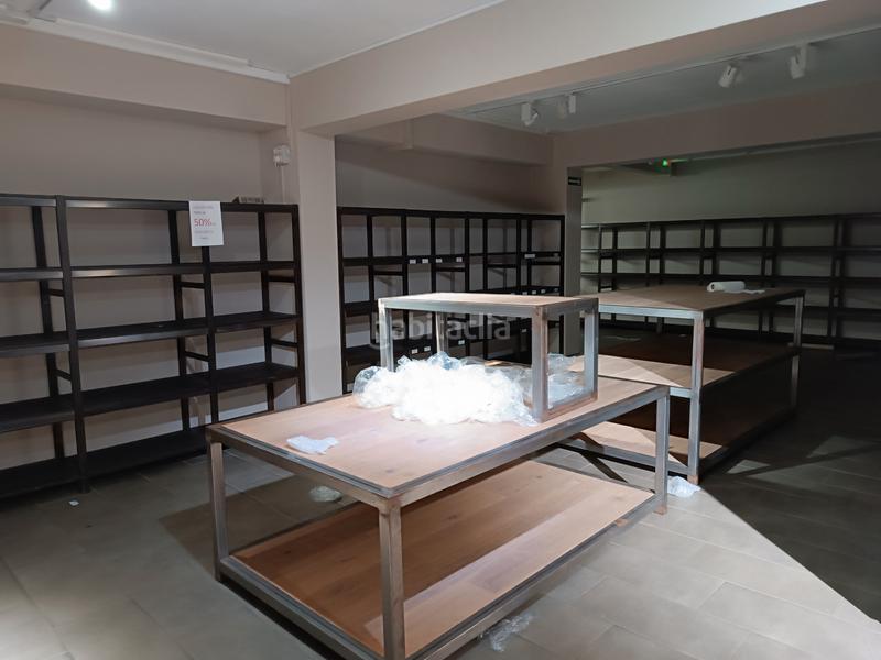 Foto 71f47606-36b9-4db5-a471-aa2e9b85582b. Alquiler local comercial local de 334 m2 en calle peatonal en Castelldefels