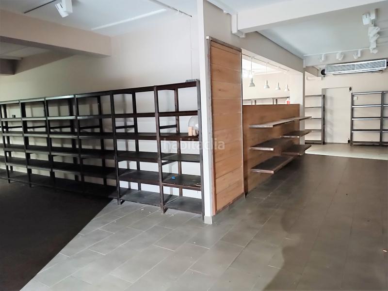 Foto d3a702f8-3533-41c4-9fd2-1a58e4860633. Alquiler local comercial local de 334 m2 en calle peatonal en Castelldefels