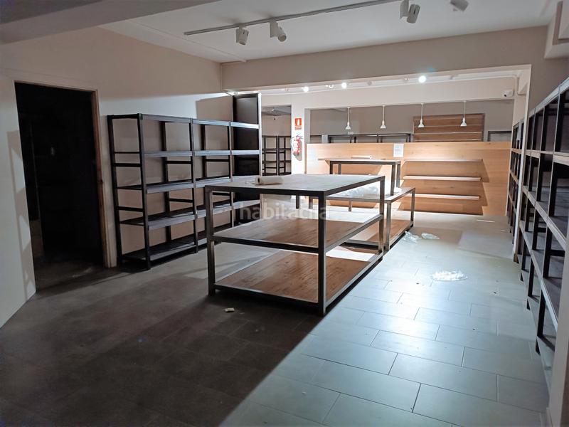Foto e0f4d2d6-b384-4624-92b7-dd8b96305588. Alquiler local comercial local de 334 m2 en calle peatonal en Castelldefels