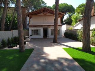 Lloguer Casa a La Pineda. Magnífica torre en alquiler zona playa