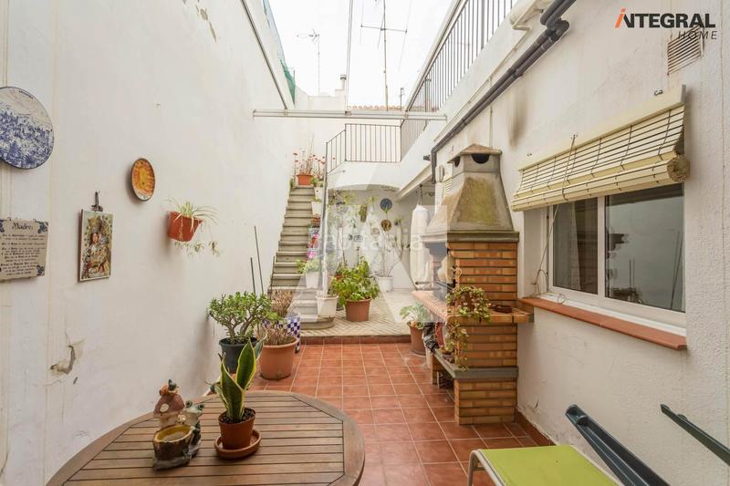 Foto 922b94fc-c25d-40d8-b1ed-e318915a9506. Haus mit heizung in Centre-Nucli Antic Premià de Mar