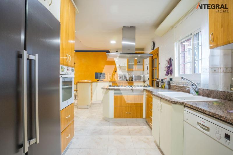 Foto 2d423327-4ecd-4726-8e14-75bd49e299bd. Chalet mit heizung parking pool in Zona Alta Premià de Mar