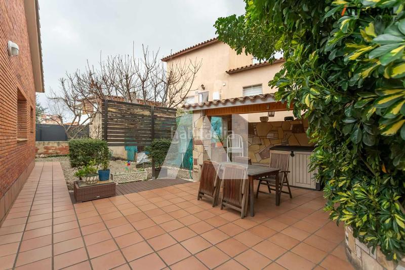 Foto f1981386-3d9d-4d93-b724-3448f8955918. Chalet mit heizung parking pool in Zona Alta Premià de Mar