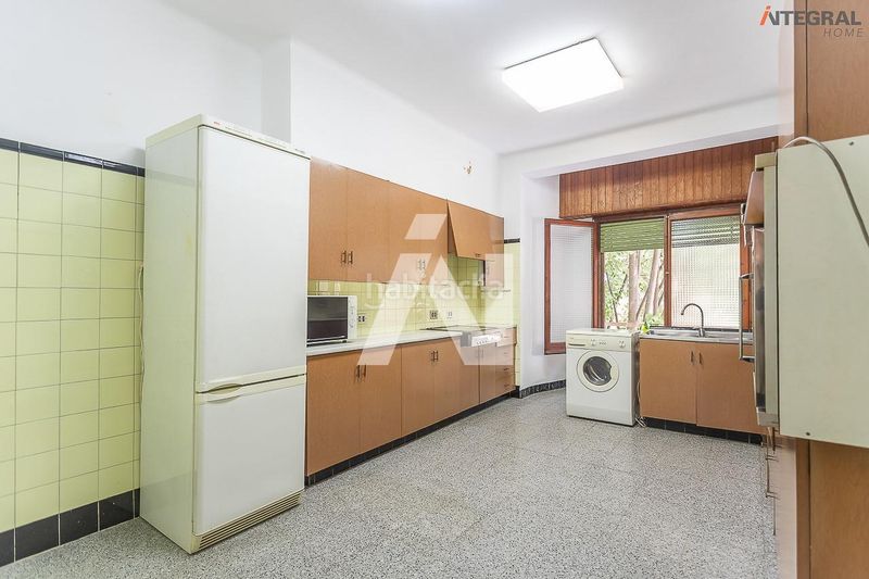 Foto ba23145a-c419-402f-88a9-2d0a095fdab5. Casa amb calefacció aparcament a Calella
