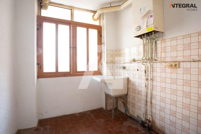 Foto 617085fa-9fe7-4401-9bb3-c1bb8e293c30. Planta baixa amb calefacció piscina a Centre Vilassar de Mar