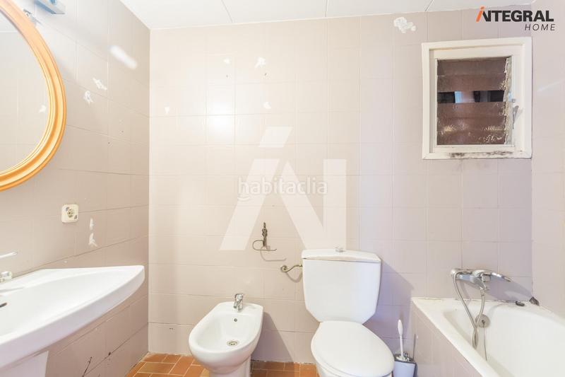 Foto ddddb2cc-6b59-4038-a992-7d0be132e4bb. Planta baixa amb calefacció piscina a Centre Vilassar de Mar