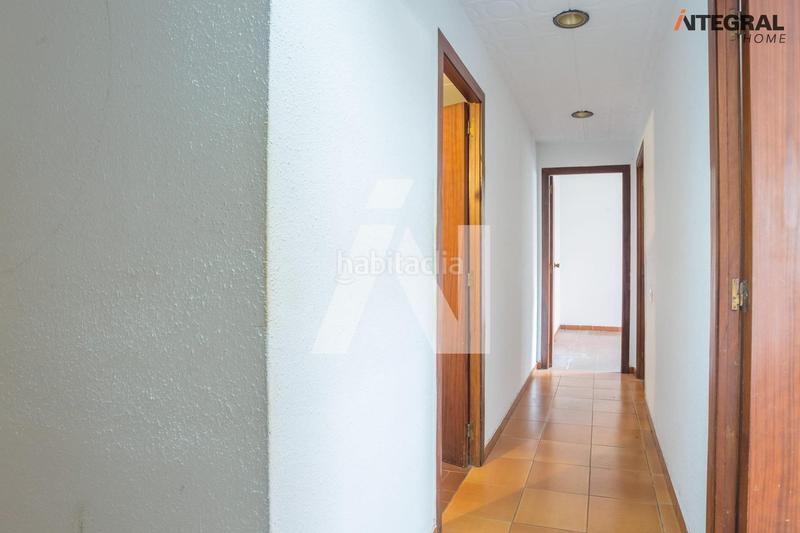 Foto f5c3fcf8-fbce-4d37-8f8f-1c0d4ef5f75e. Planta baixa amb calefacció piscina a Centre Vilassar de Mar