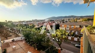 Appartement à Sector Est. Fantástico piso en zona náutico.