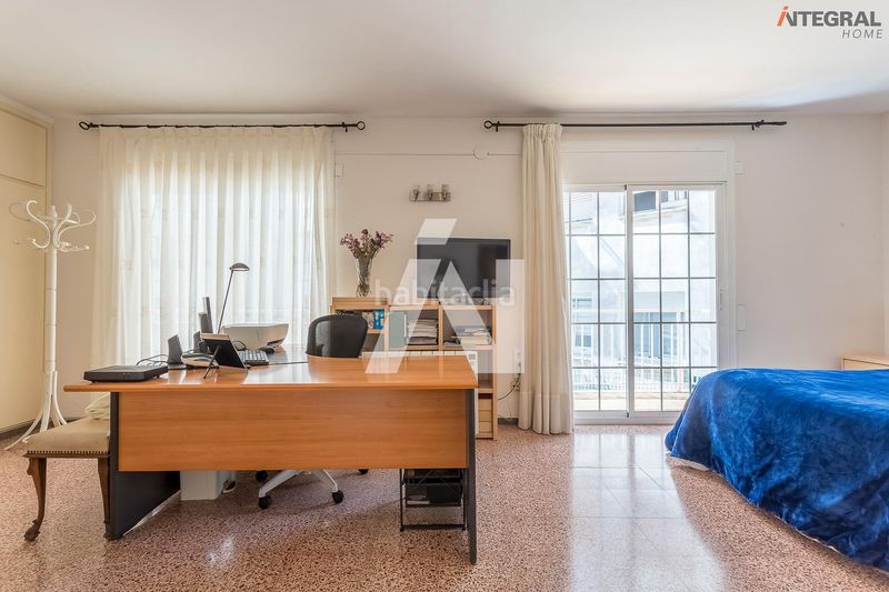 Foto 3caef32d-ce7e-4d0f-8fc1-a02f9612d998. Pis a Centre Pineda de Mar