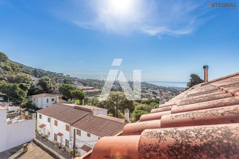 Foto 5d7933a5-97d8-40a4-8dca-d4053097a66d. Casa adosada en Premià de Dalt