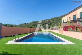 Semi detached house in Premià de Dalt