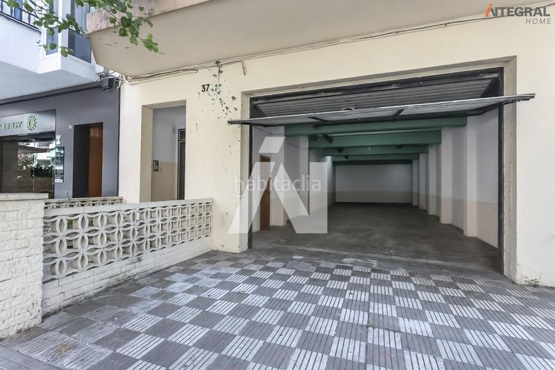 Foto 3e2dadb3-a52f-4b36-810e-9c95a1342fd8. Local comercial a Centre Pineda de Mar