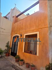 Casa aparellada a Vilassar de Dalt. Encantadora casa de pueblo reformada en el corazón de vilassar d